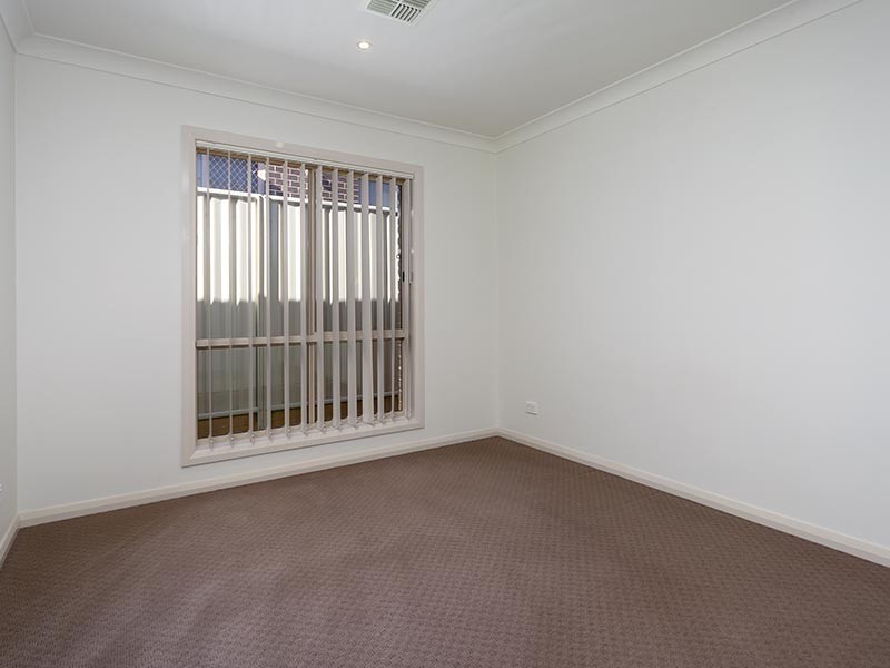 7 Whitton Drive, Thurgoona NSW 2640
