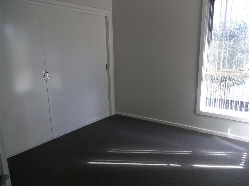 2/107 Hawkins Street, Howlong NSW 2643