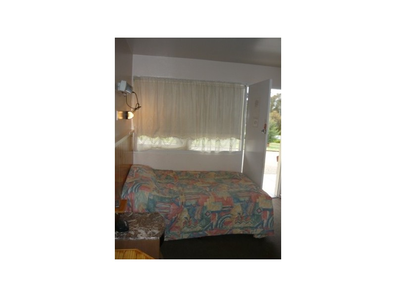 511 Wagga Road, Lavington NSW 2641