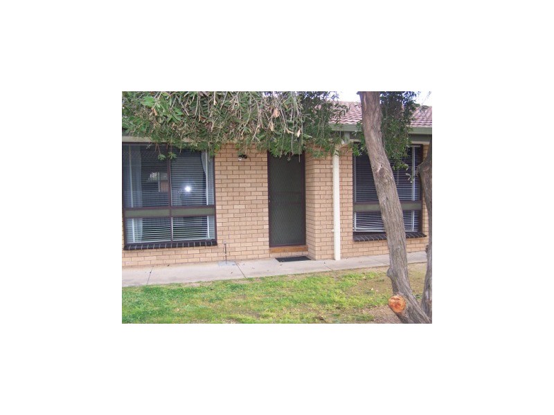 2/623 Prune Street, Lavington NSW 2641