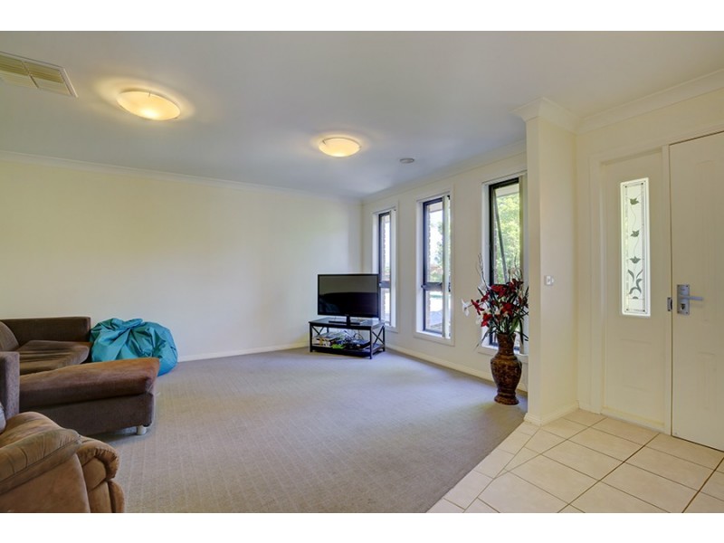 18 Warbler Avenue, Thurgoona NSW 2640