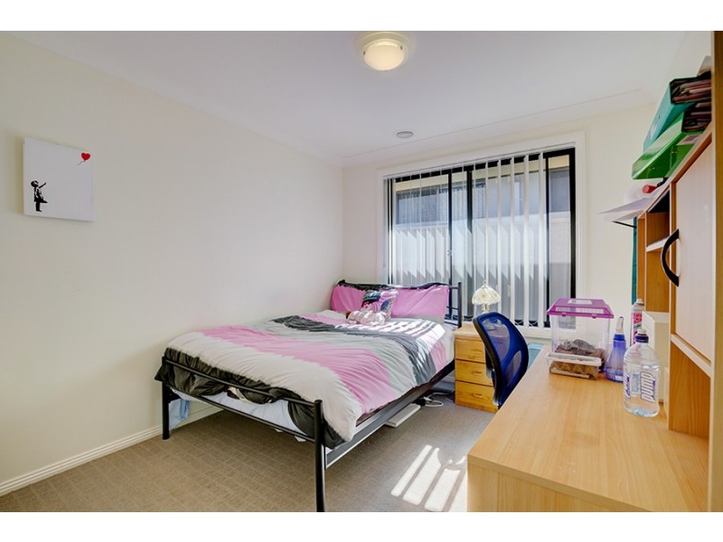 18 Warbler Avenue, Thurgoona NSW 2640