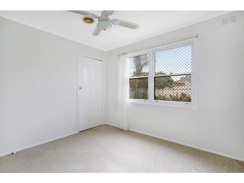 324 Christopher Court, Lavington NSW 2641