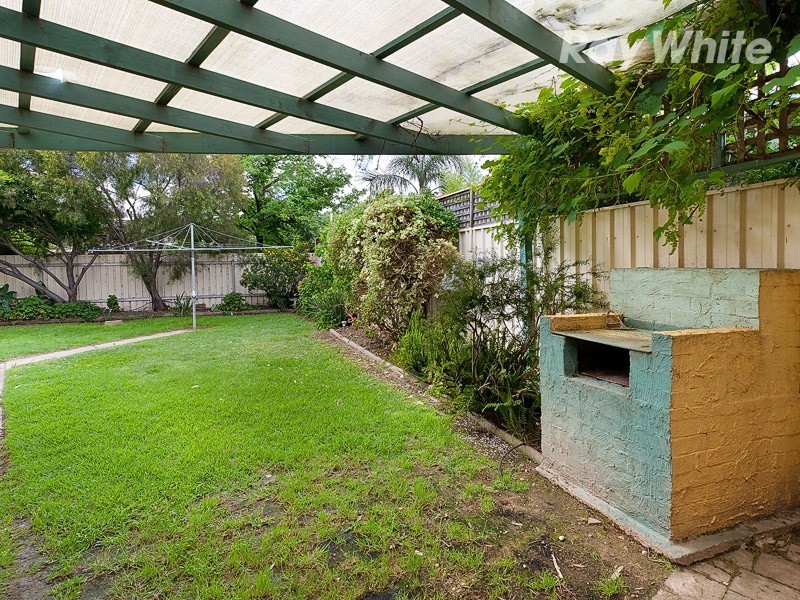 324 Christopher Court, Lavington NSW 2641