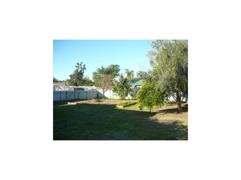 1040 Barooga Street, North Albury NSW 2640