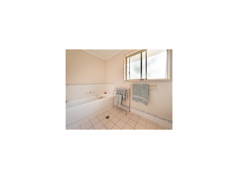 2/11 Heppner Court, Thurgoona NSW 2640