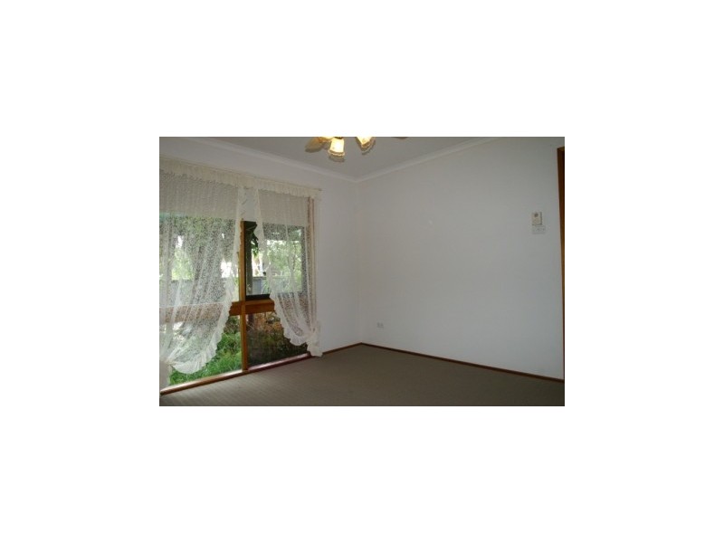 81 Hovell Street, Howlong NSW 2643