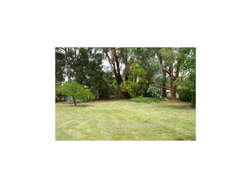 81 Hovell Street, Howlong NSW 2643