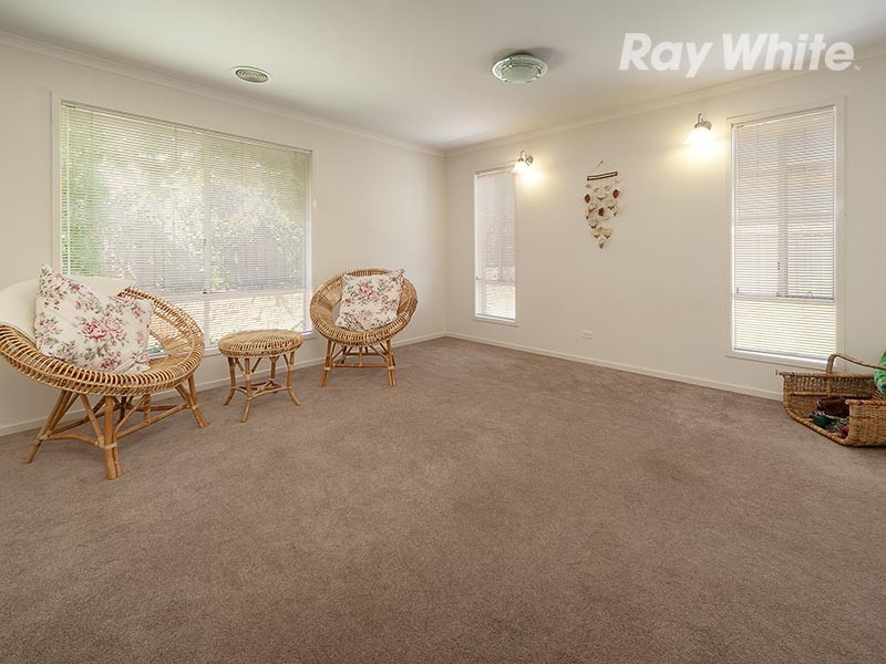 689 Pearsall Street, Hamilton Valley NSW 2641