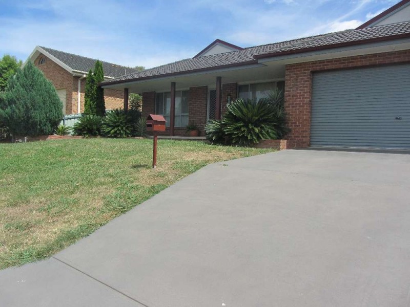 22 Heppner Court, Thurgoona NSW 2640