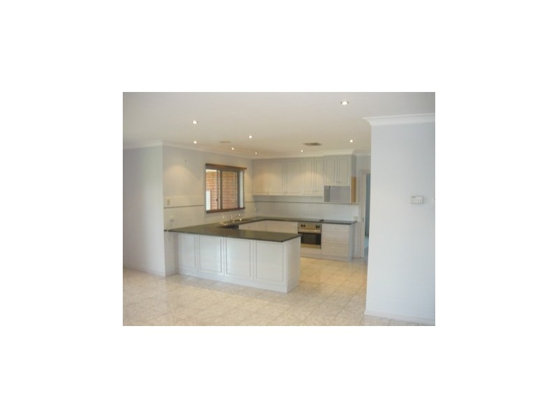 22 Heppner Court, Thurgoona NSW 2640