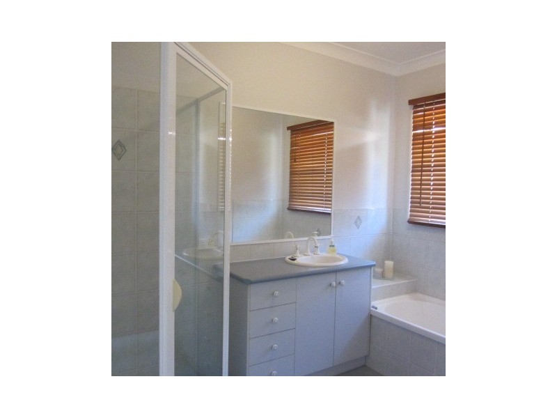 22 Heppner Court, Thurgoona NSW 2640