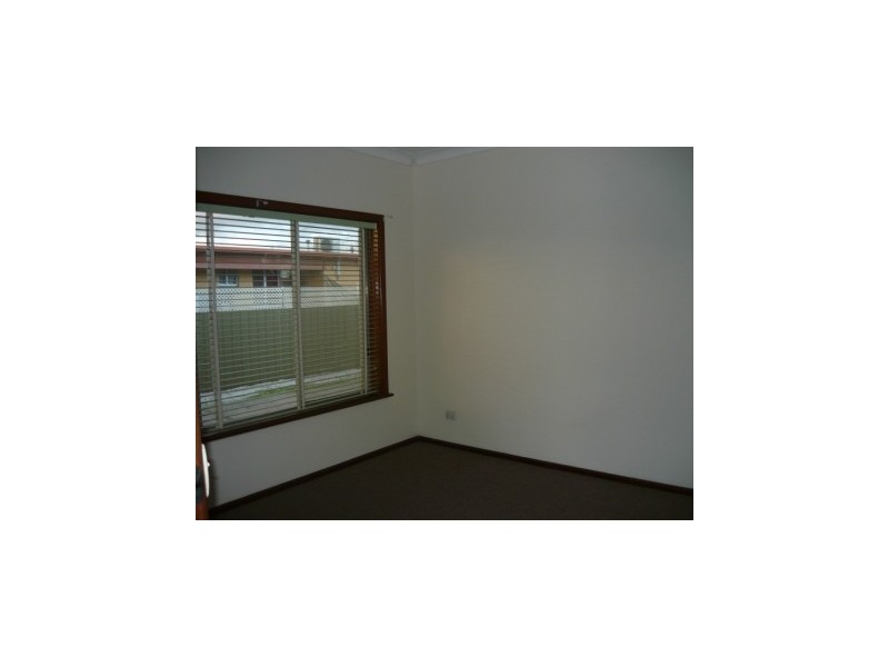 2/189 Plummer Street, South Albury NSW 2640