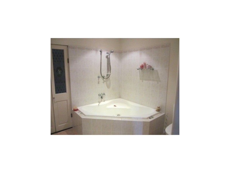 517 Murray Crescent, East Albury NSW 2640