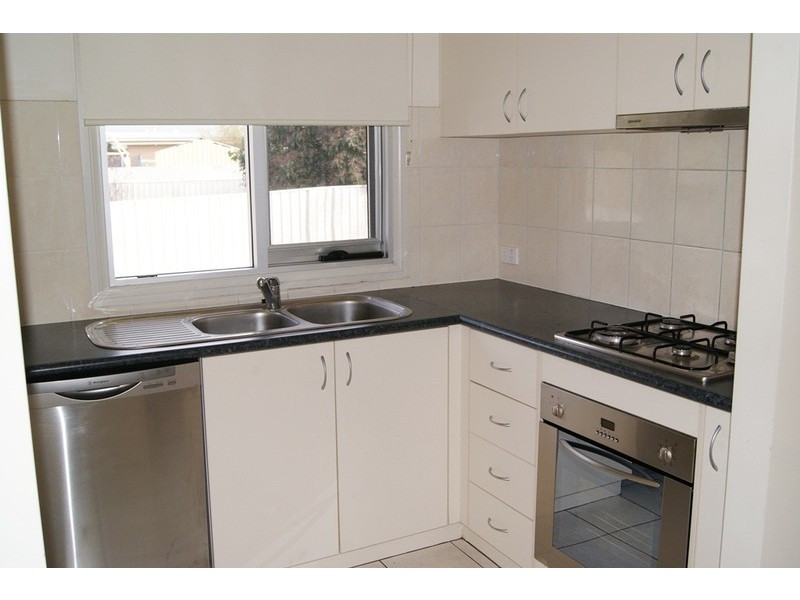 302 Sunshine Avenue, Lavington NSW 2641