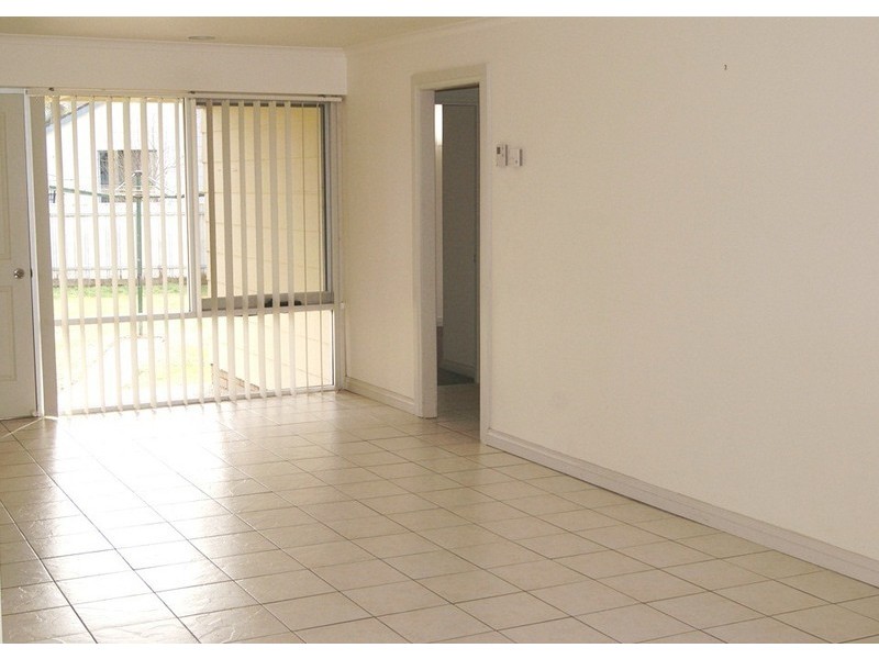 302 Sunshine Avenue, Lavington NSW 2641