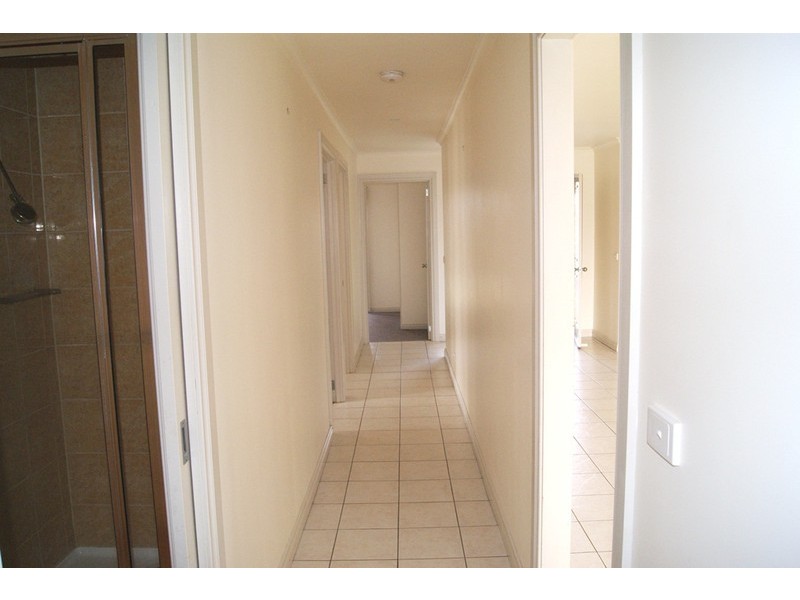 302 Sunshine Avenue, Lavington NSW 2641