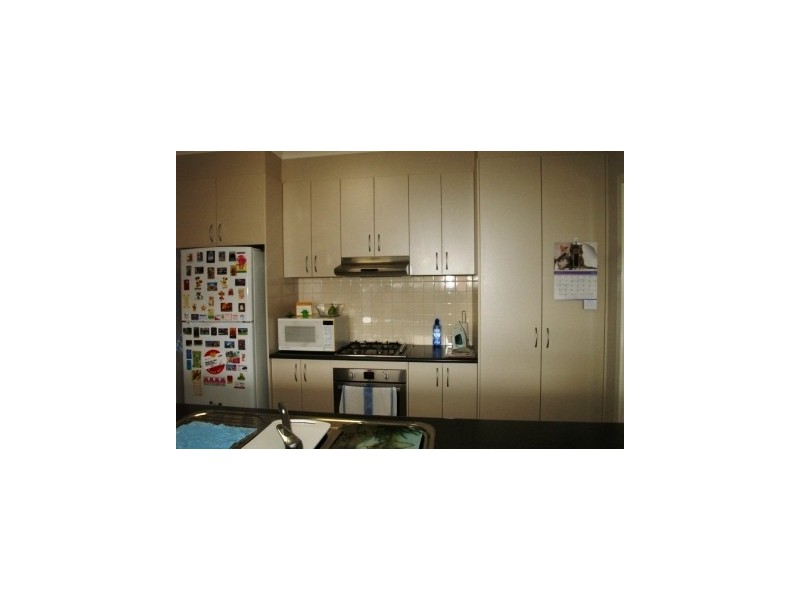 2/30 Russell Street, Howlong NSW 2643