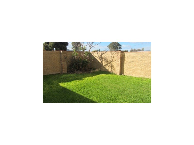 16/409 McDonald Road, Lavington NSW 2641