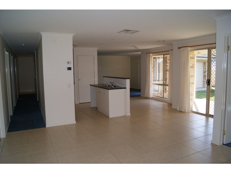 60 Mountain View Drive, Lavington NSW 2641