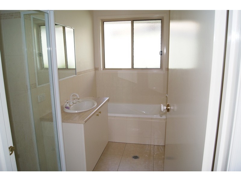 60 Mountain View Drive, Lavington NSW 2641