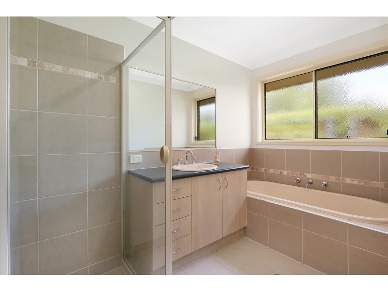 14 Quandong Road, Thurgoona NSW 2640