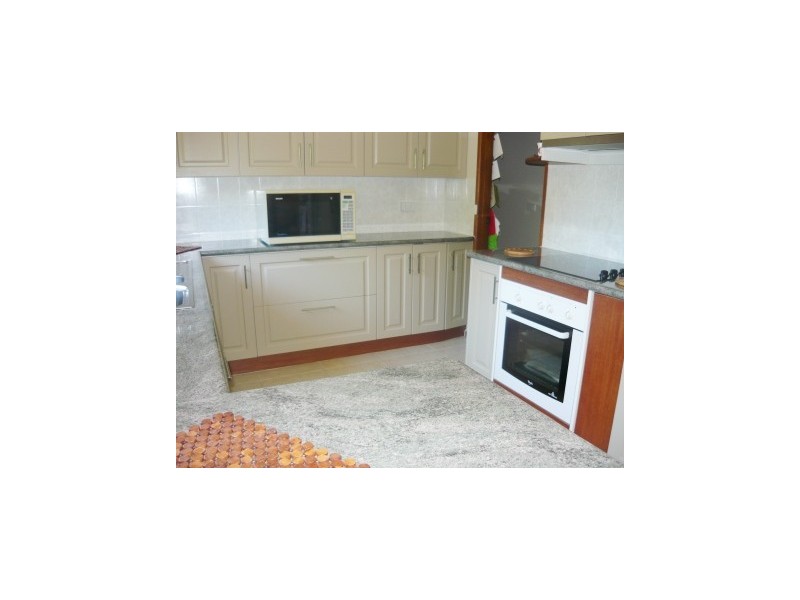 24 Yellow Gum Way, Thurgoona NSW 2640