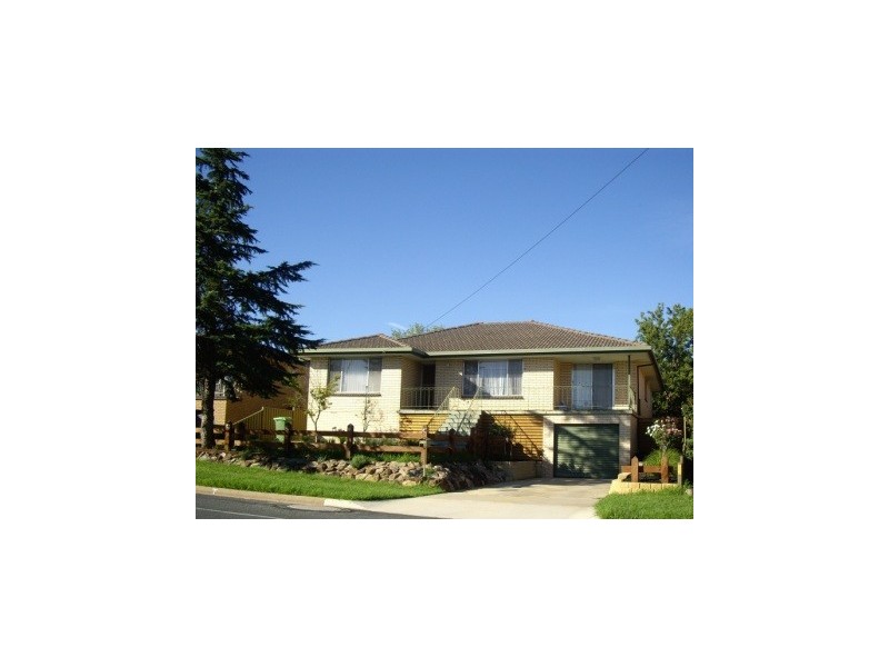 289 Vickers Road, Lavington NSW 2641