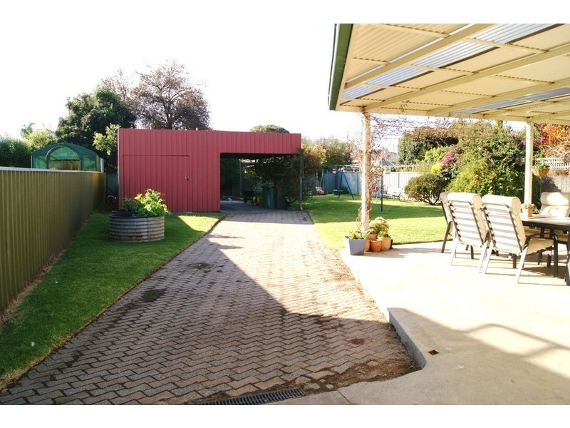 250 Kooba Street, North Albury NSW 2640