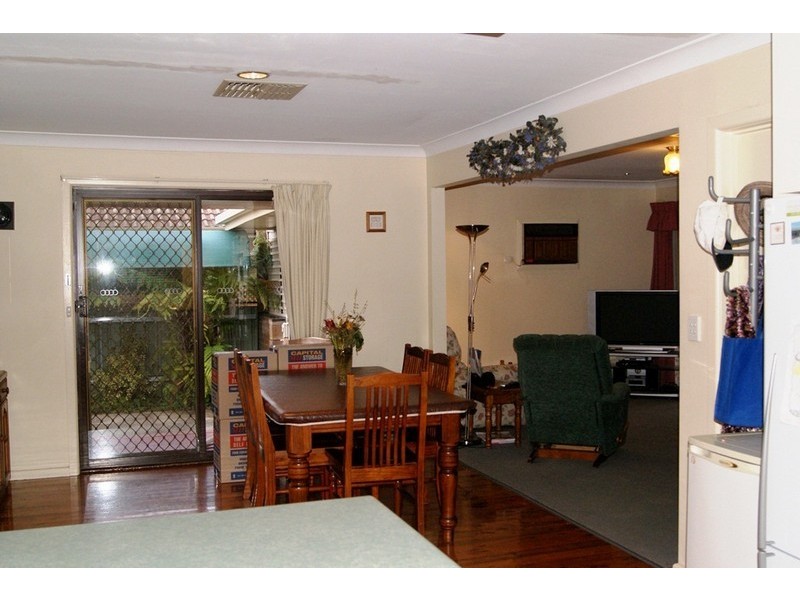 477 Laramee Drive, Lavington NSW 2641