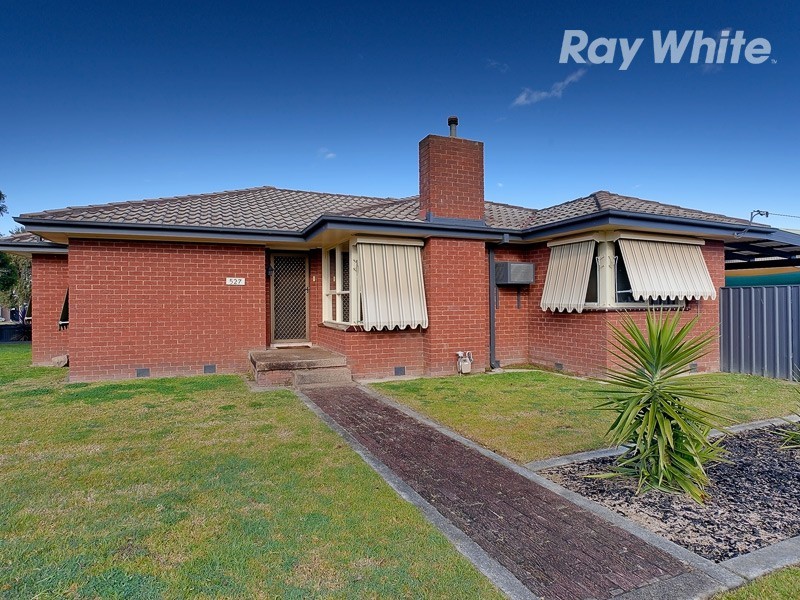 527 Schaefer Street, Lavington NSW 2641