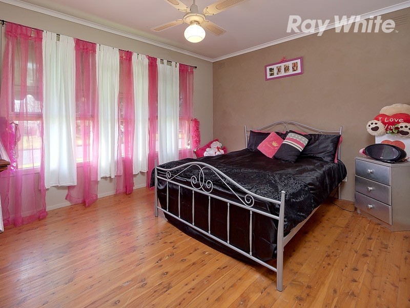 527 Schaefer Street, Lavington NSW 2641