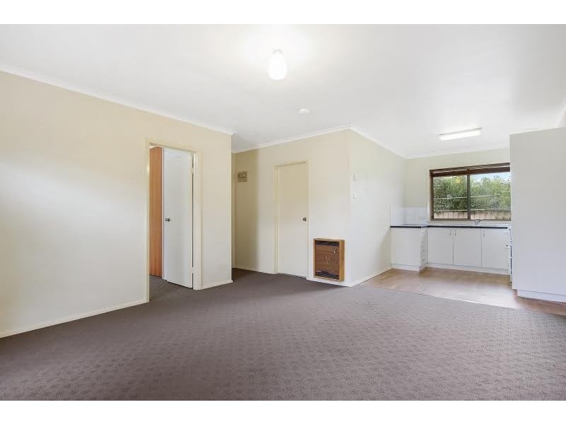 1/388 Kaitlers Road, Lavington NSW 2641