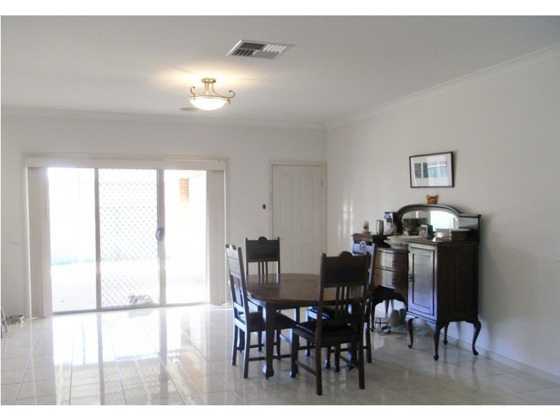 36 Kookaburra Way, East Albury NSW 2640