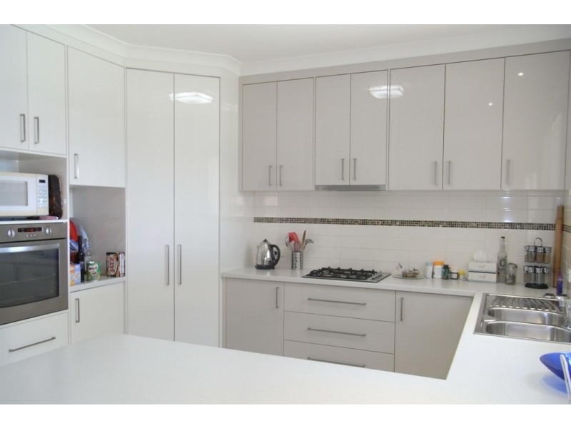 36 Kookaburra Way, East Albury NSW 2640