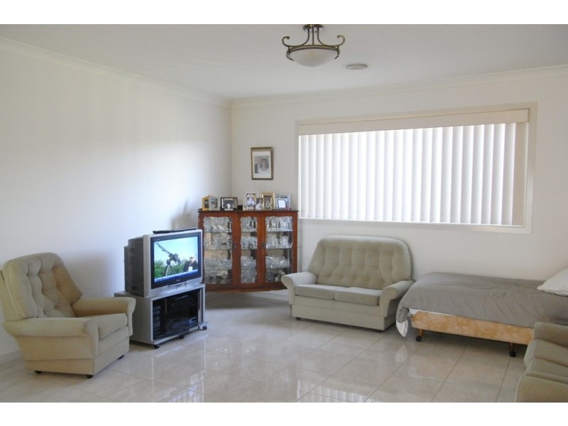 36 Kookaburra Way, East Albury NSW 2640