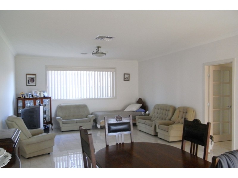 36 Kookaburra Way, East Albury NSW 2640