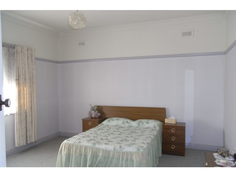 1036 Baratta Street, North Albury NSW 2640