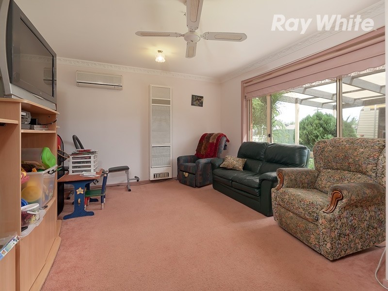 42 Larmer Street, Howlong NSW 2643