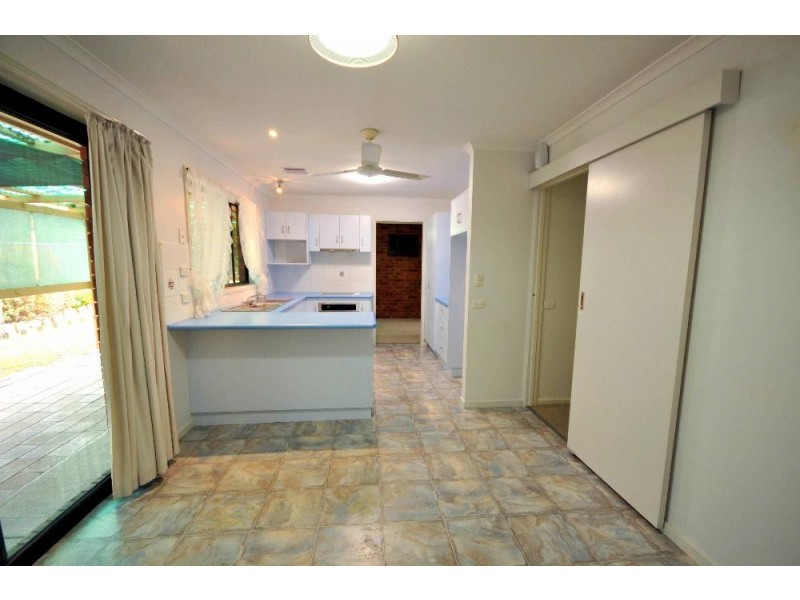 13 Doongan Place, Albury NSW 2640