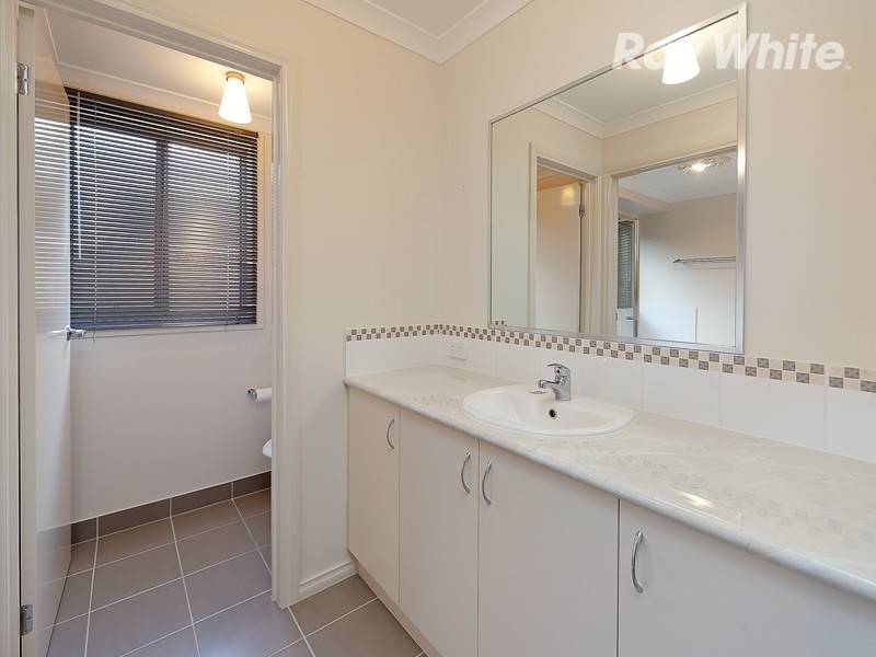 8 Lawrence Court, Jindera NSW 2642