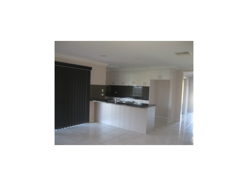 118 Hotham Circuit, Thurgoona NSW 2640