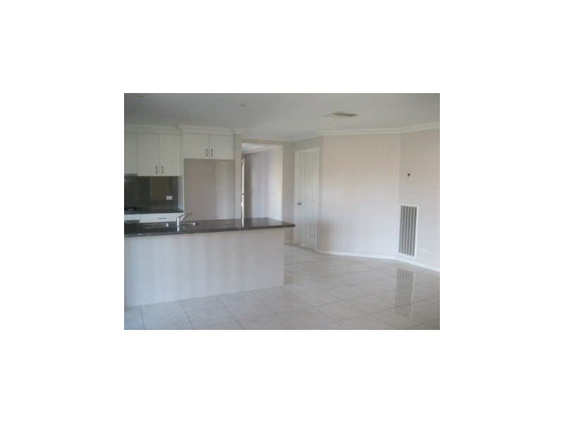 118 Hotham Circuit, Thurgoona NSW 2640