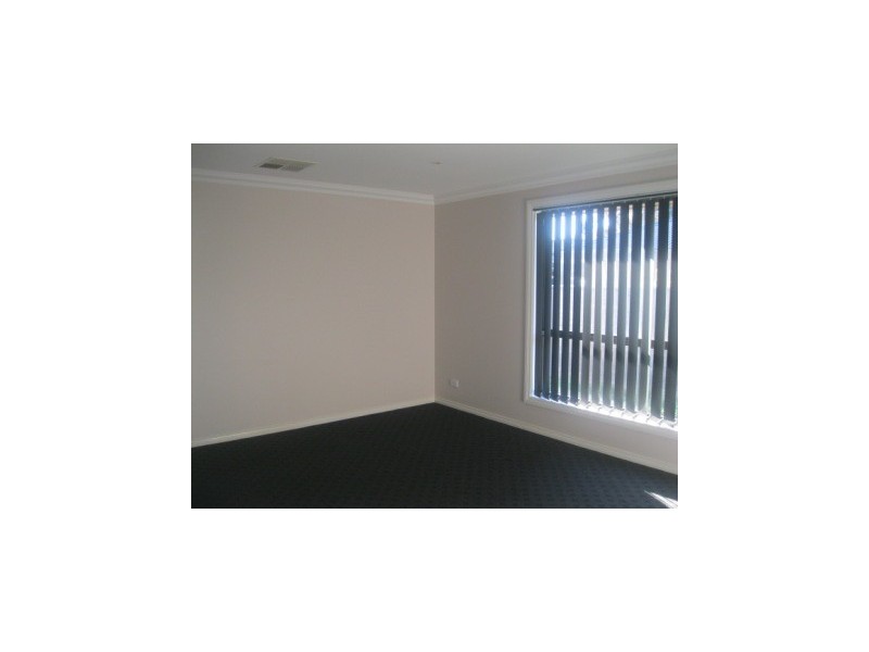 118 Hotham Circuit, Thurgoona NSW 2640