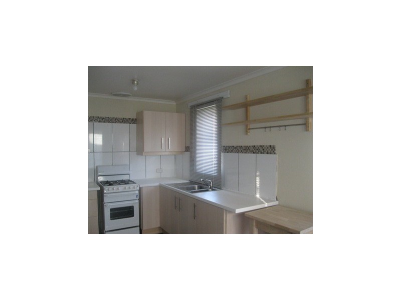 4 Kurrajong Crescent, West Albury NSW 2640