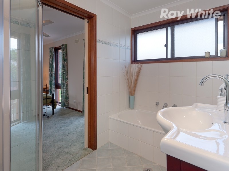 11 Bogong Street, Thurgoona NSW 2640