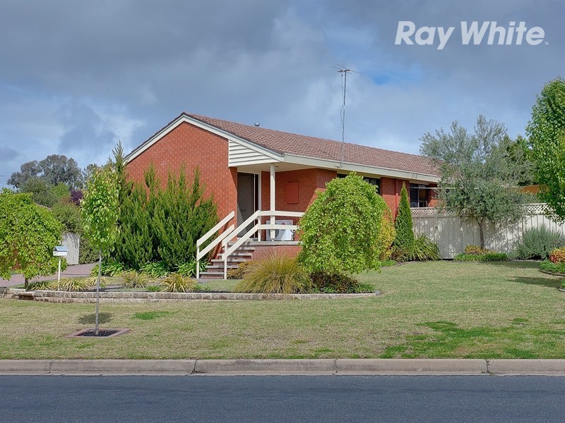 11 Bogong Street, Thurgoona NSW 2640
