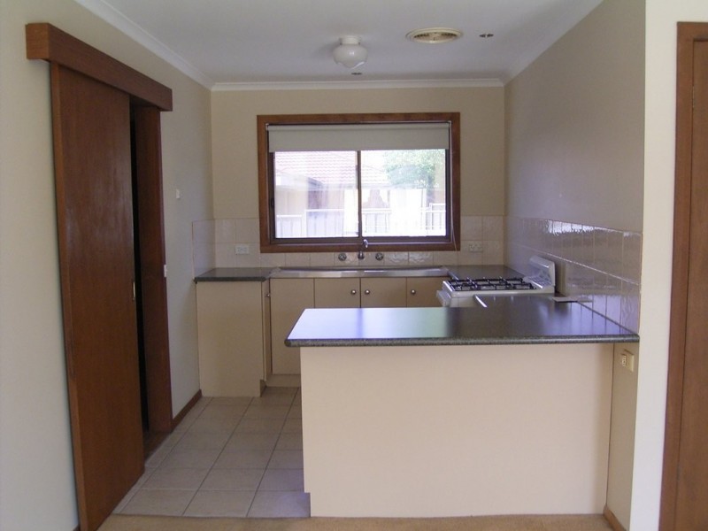 1/270 Vickers Road, Lavington NSW 2641