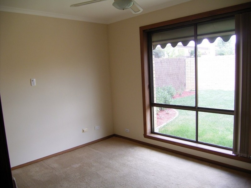 1/270 Vickers Road, Lavington NSW 2641