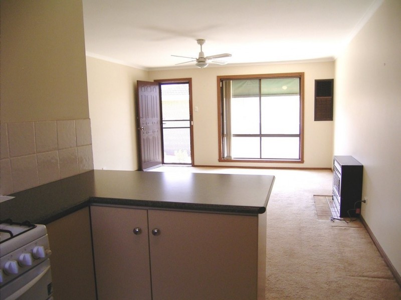 1/270 Vickers Road, Lavington NSW 2641